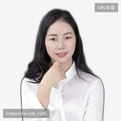 夏英英